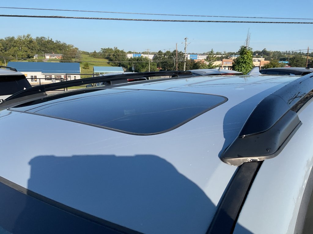 Used 2022 Sonic Gray Pearl Honda Elite image 6