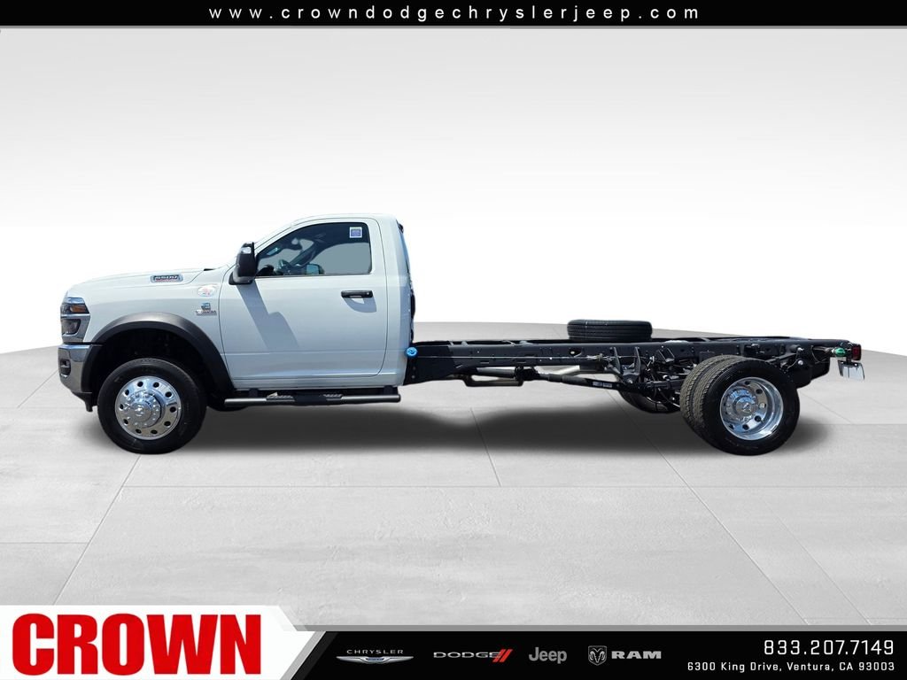 New 2026 Bright White Clear-Coat Exterior Paint RAM Tradesman image 2