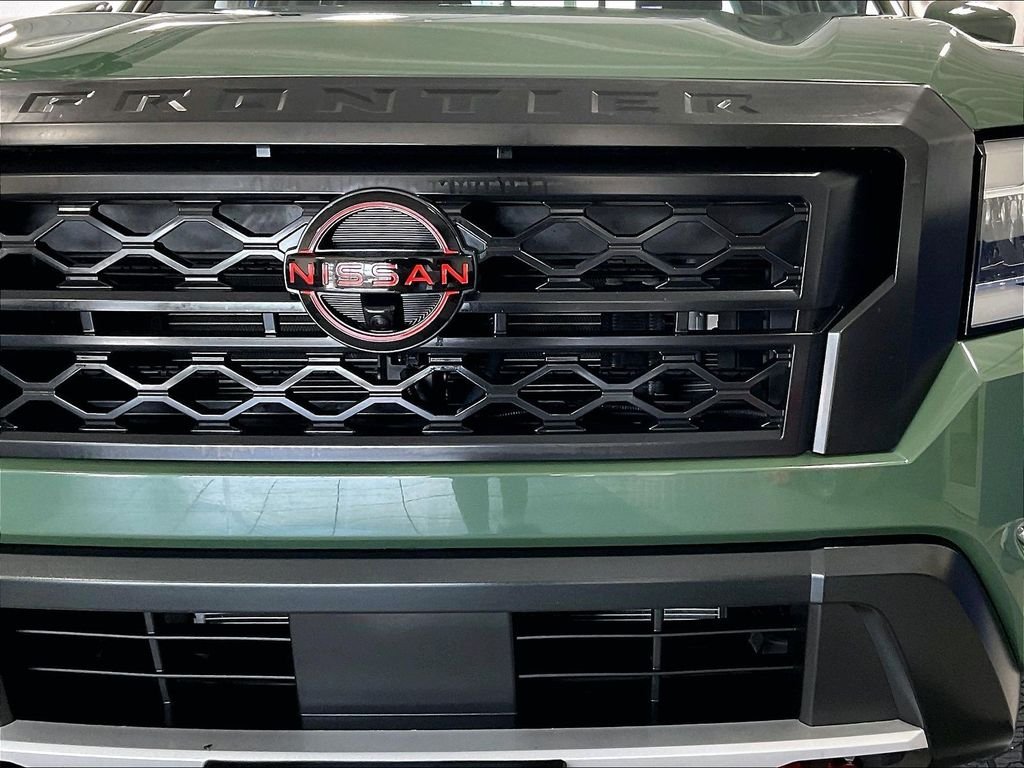 Used 2023 Green Nissan PRO-4X image 32