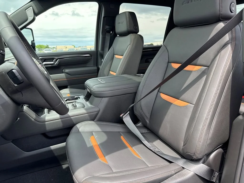 2026 GMC Sierra 2500HD AT4 - Photo 17