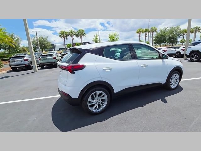 2027 Chevrolet Bolt LT - Photo 18