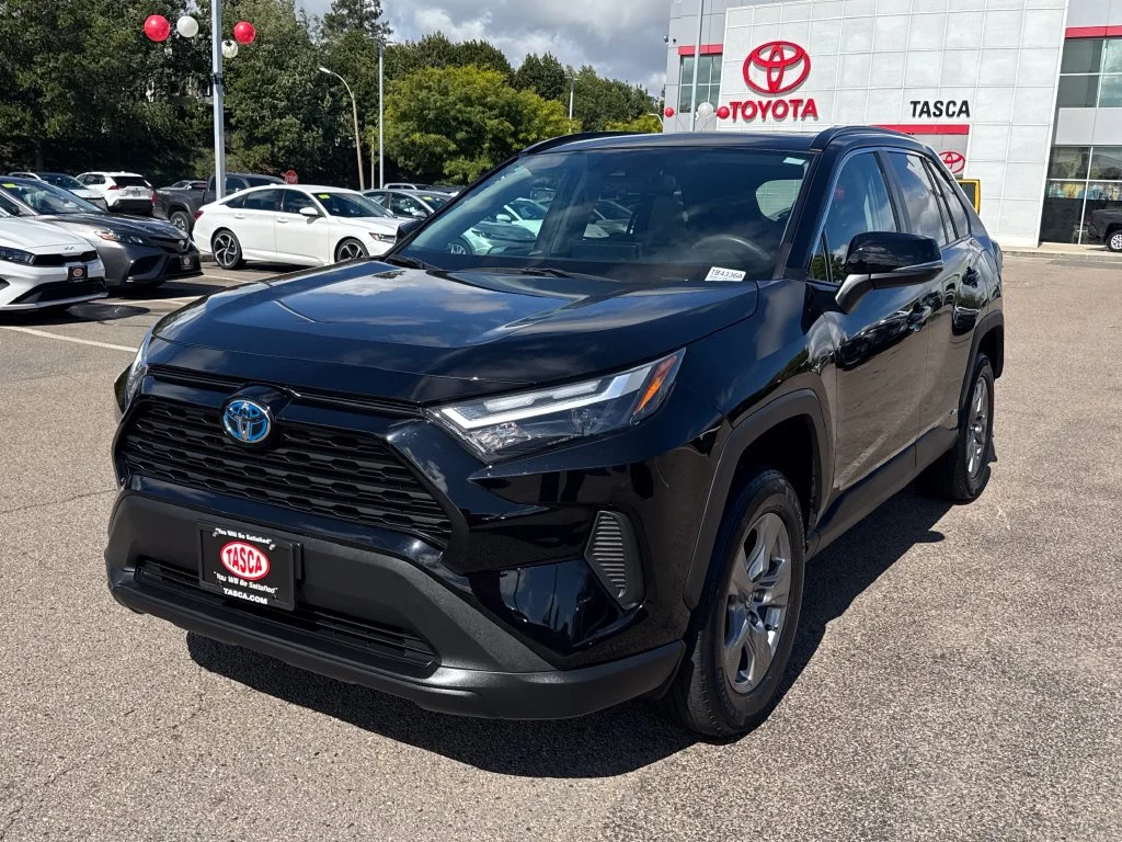 Used 2024 Black Toyota XLE image 3
