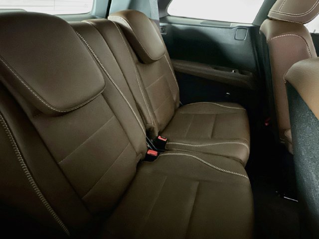 New 2027 White Mercedes-Benz GLS 450 image 27