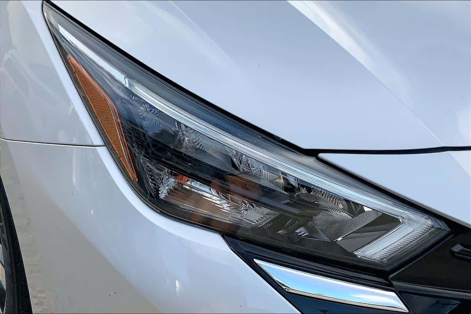 Used 2025 Brilliant Silver Metallic Nissan SV image 26