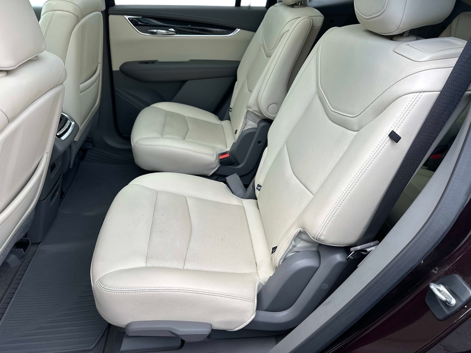 Used 2021 Garnet Metallic Cadillac Premium Luxury image 11