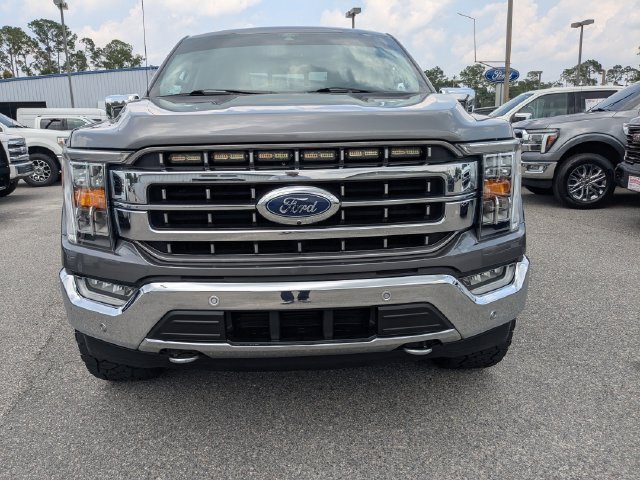 Used 2021 Gray Metallic Ford Lariat image 8