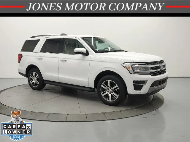 Used 2024 White Ford Limited image 1