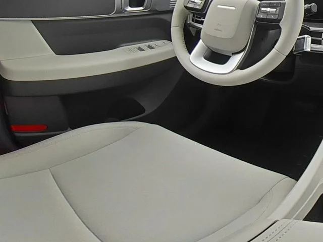 New 2026 Silver Hyundai SE image 34