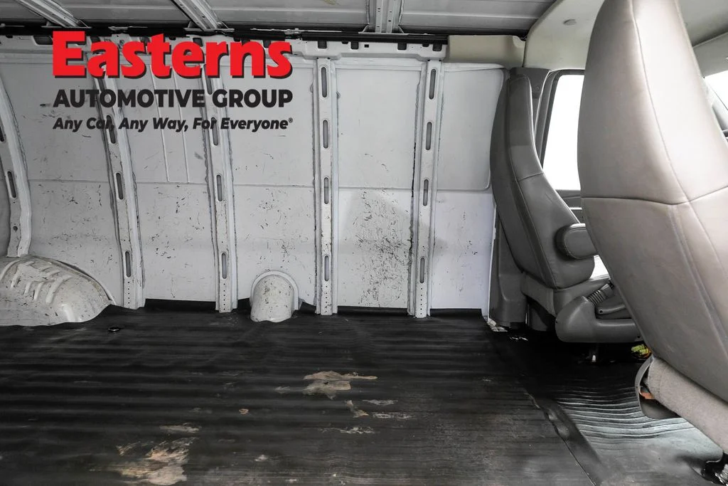 Used 2019 White Chevrolet Work Van image 19