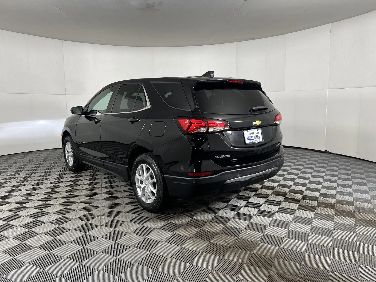 Used 2024 Mosaic Black Metallic Chevrolet LT image 6