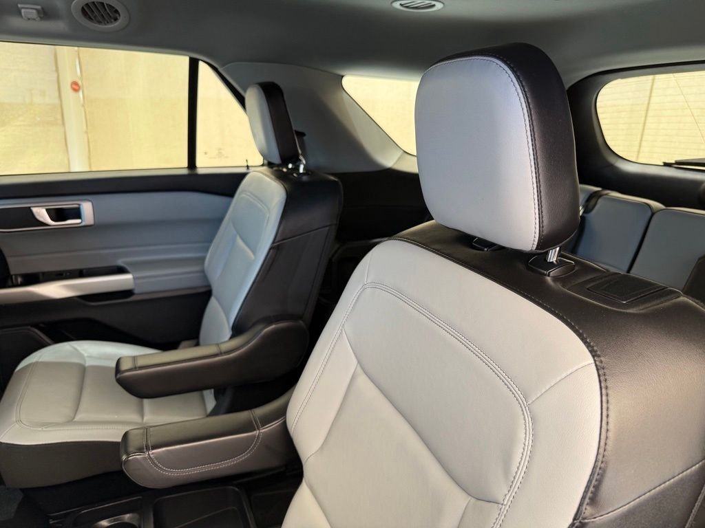 Used 2021 Blue Metallic Ford XLT image 25