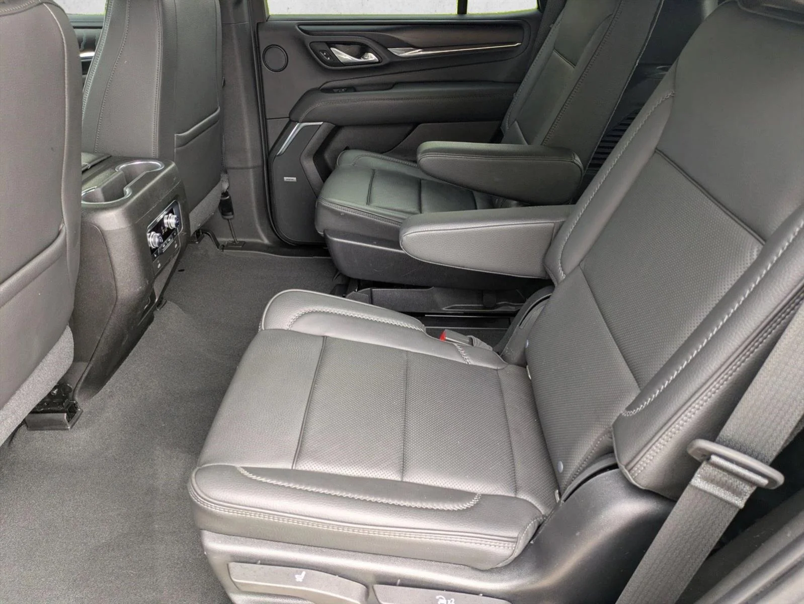 Used 2021 Satin Steel Metallic GMC Denali image 19