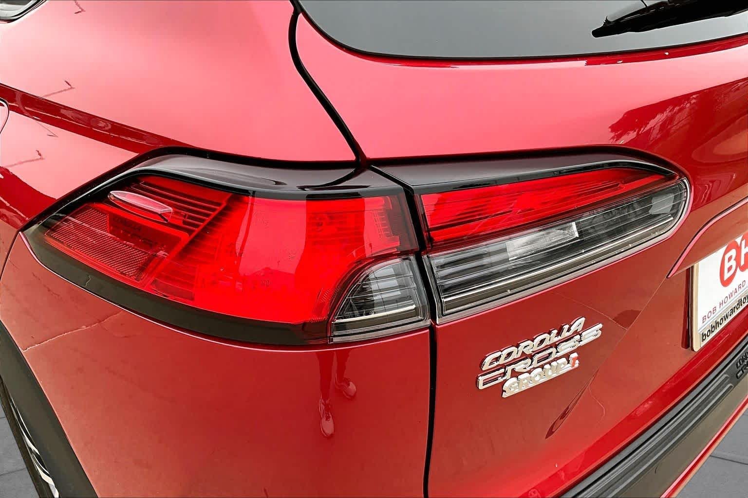 Used 2024 Barcelona Red Metallic Toyota XLE image 28