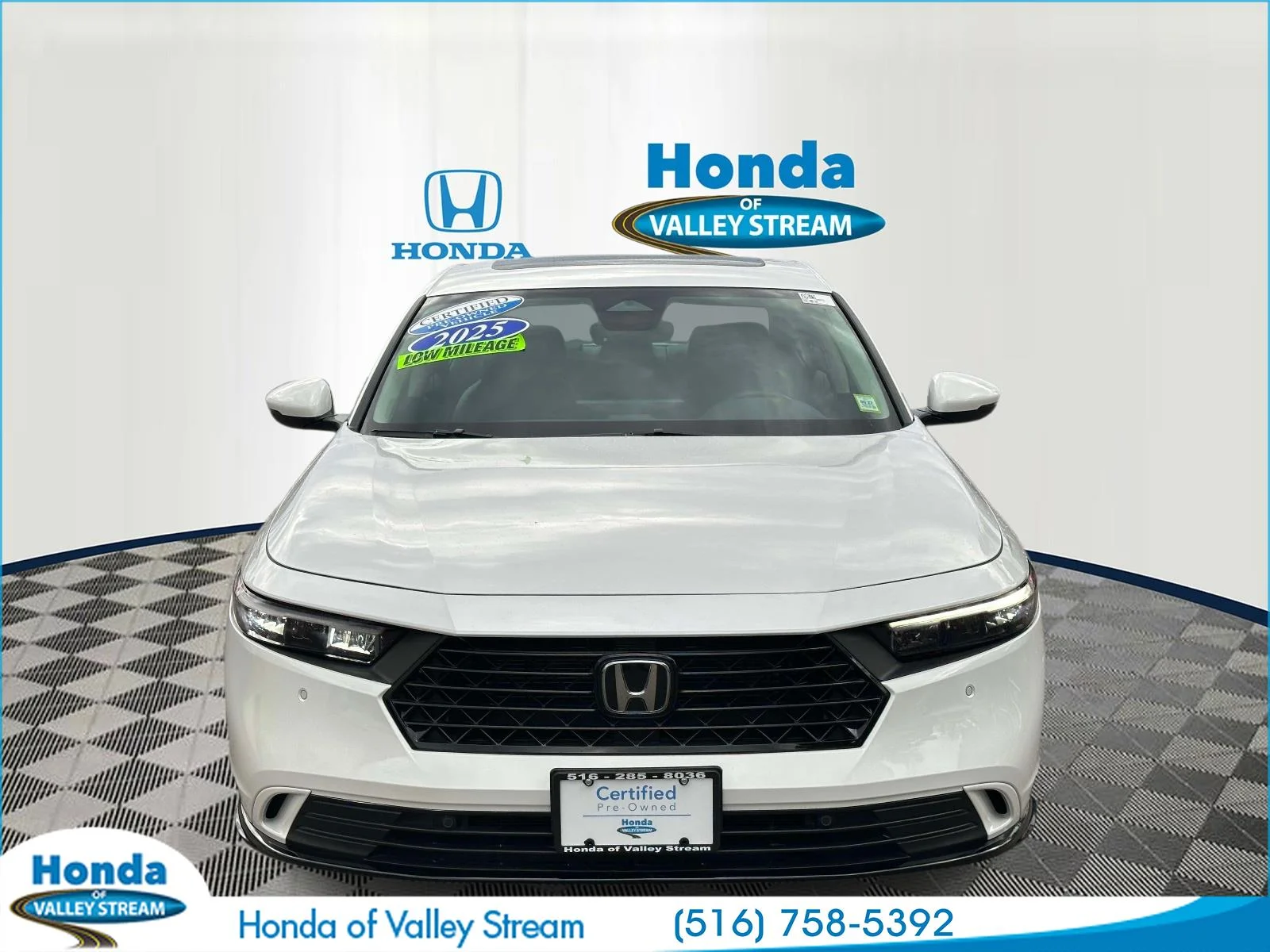 Certified Used 2025 Platinum White Pearl Honda EX-L image 2