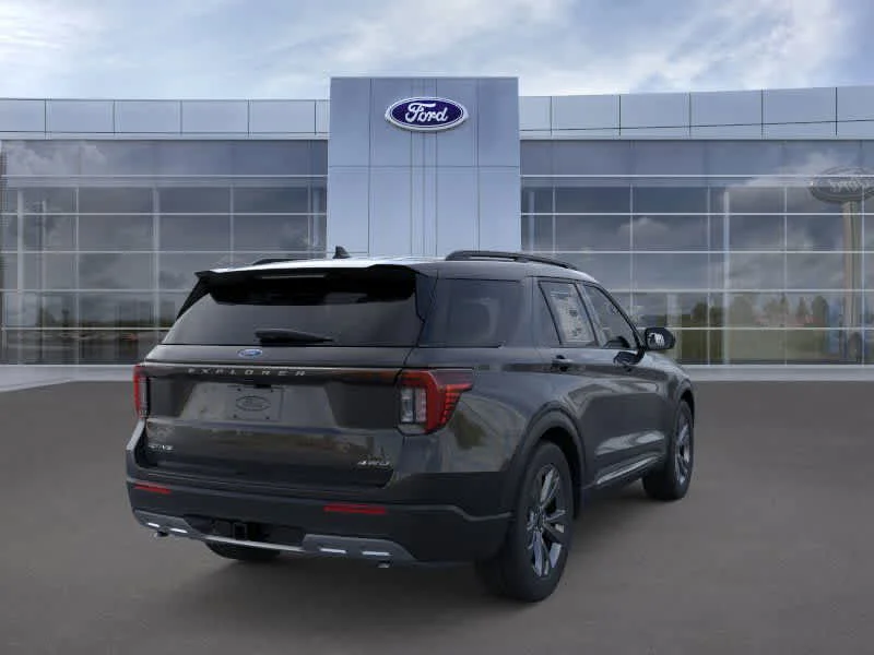 2025 Ford Explorer Active - Photo 8
