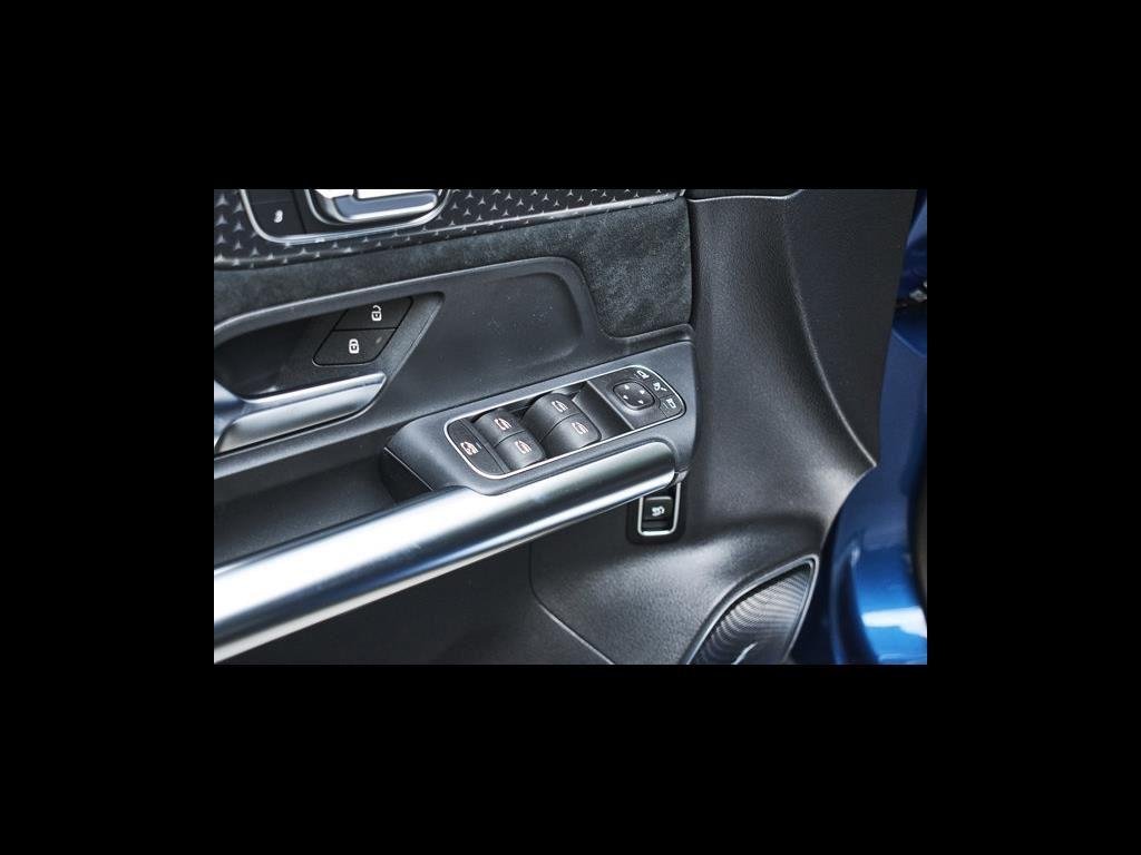 Used 2024 Starling Blue Metallic Mercedes-Benz GLA 250 image 17