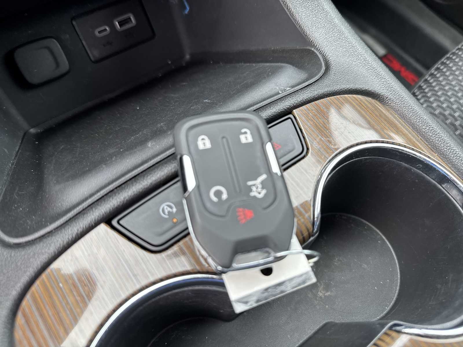 2023 GMC Acadia SLE - Photo 38