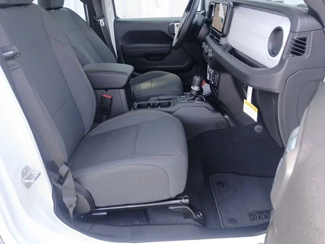 New 2026 Bright White Clear-Coat Exterior Paint Jeep Sport image 28