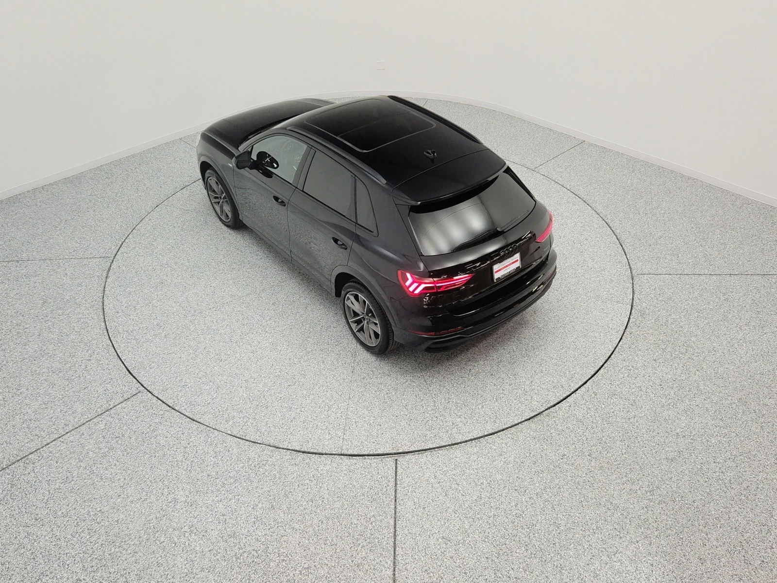 Used 2025 Mythos Black Metallic Audi S line Premium image 15