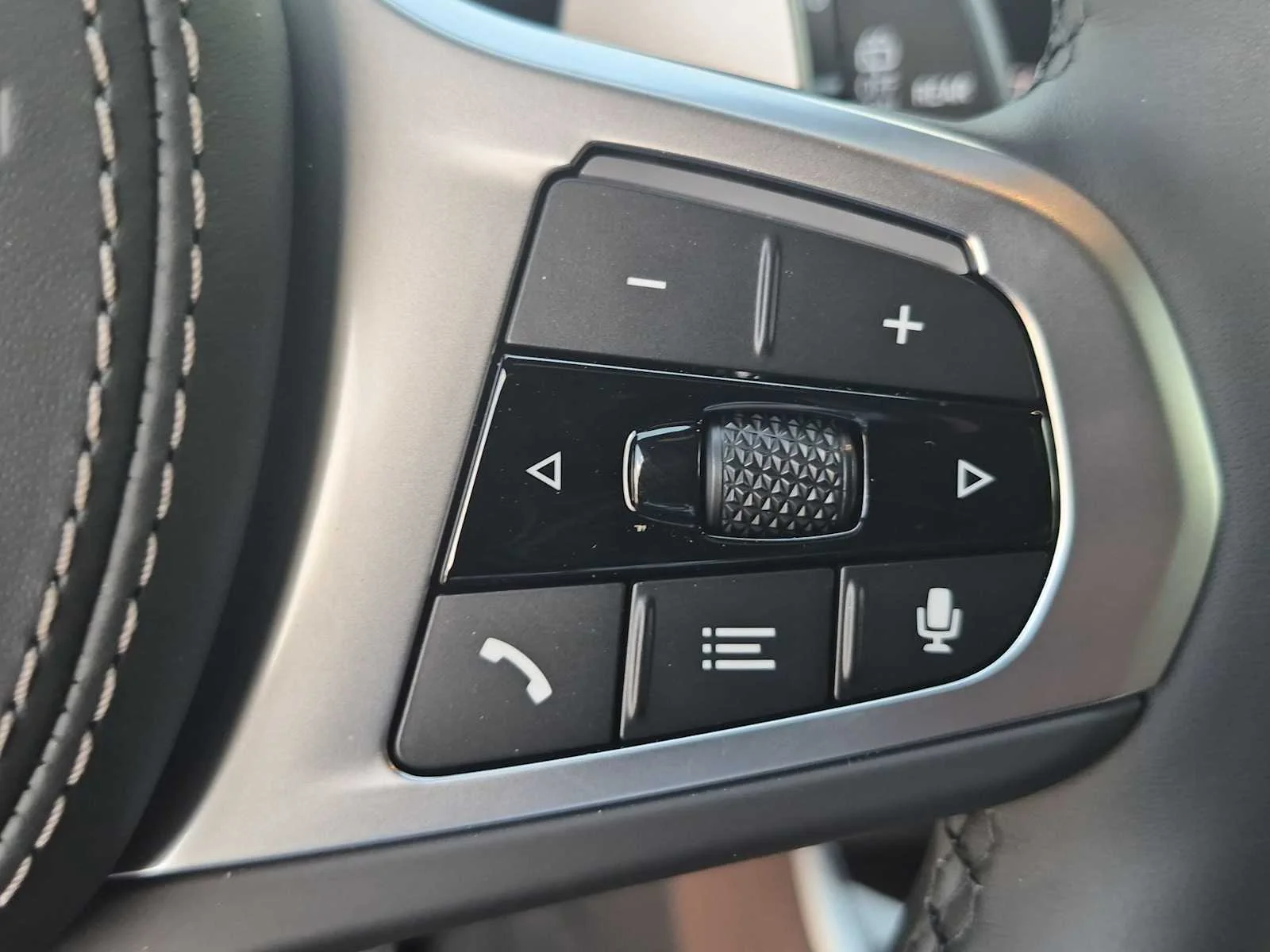 2026 BMW X5 50e - Photo 25