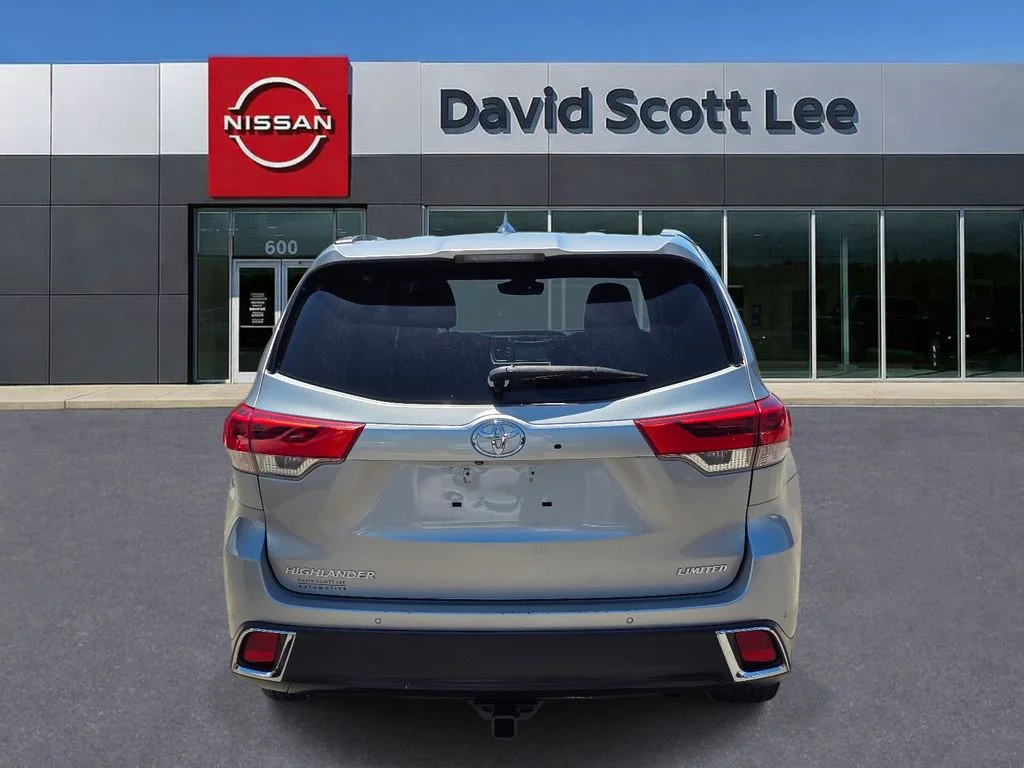 Used 2017 Silver Toyota Limited Platinum image 4