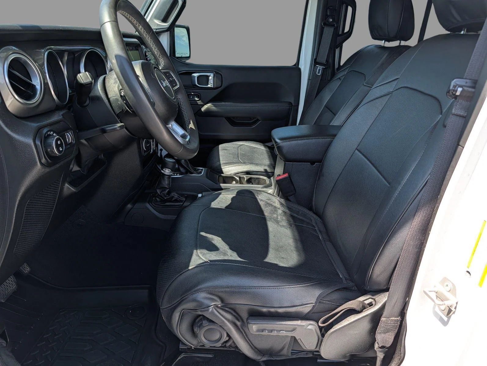 Used 2023 Bright White Clearcoat Jeep Overland image 11