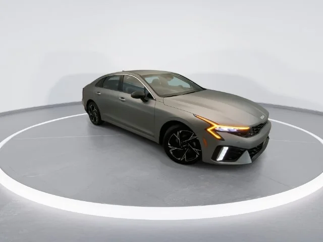 Used 2025 Gray Kia GT-Line image 8