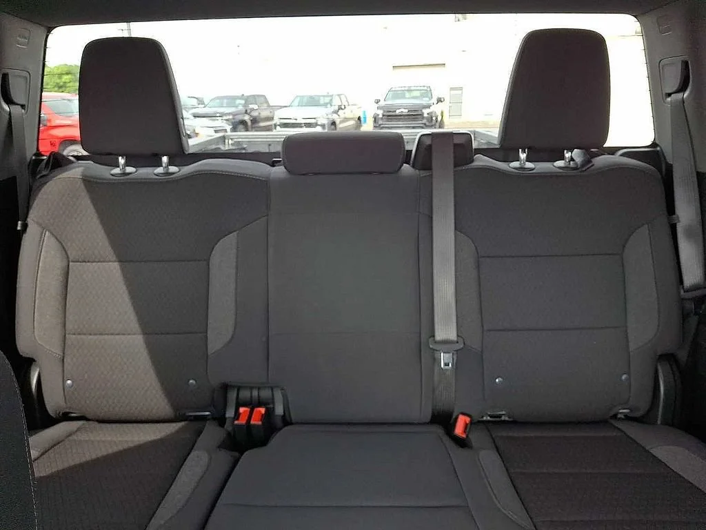 Used 2025 Sterling Gray Metallic Chevrolet LT image 19