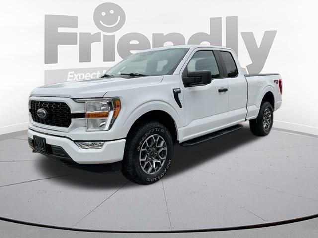 Used 2021 White Ford XL image 2