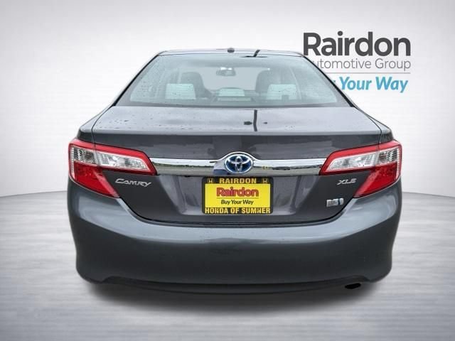 Used 2013 Magnetic Gray Metallic Toyota XLE image 6