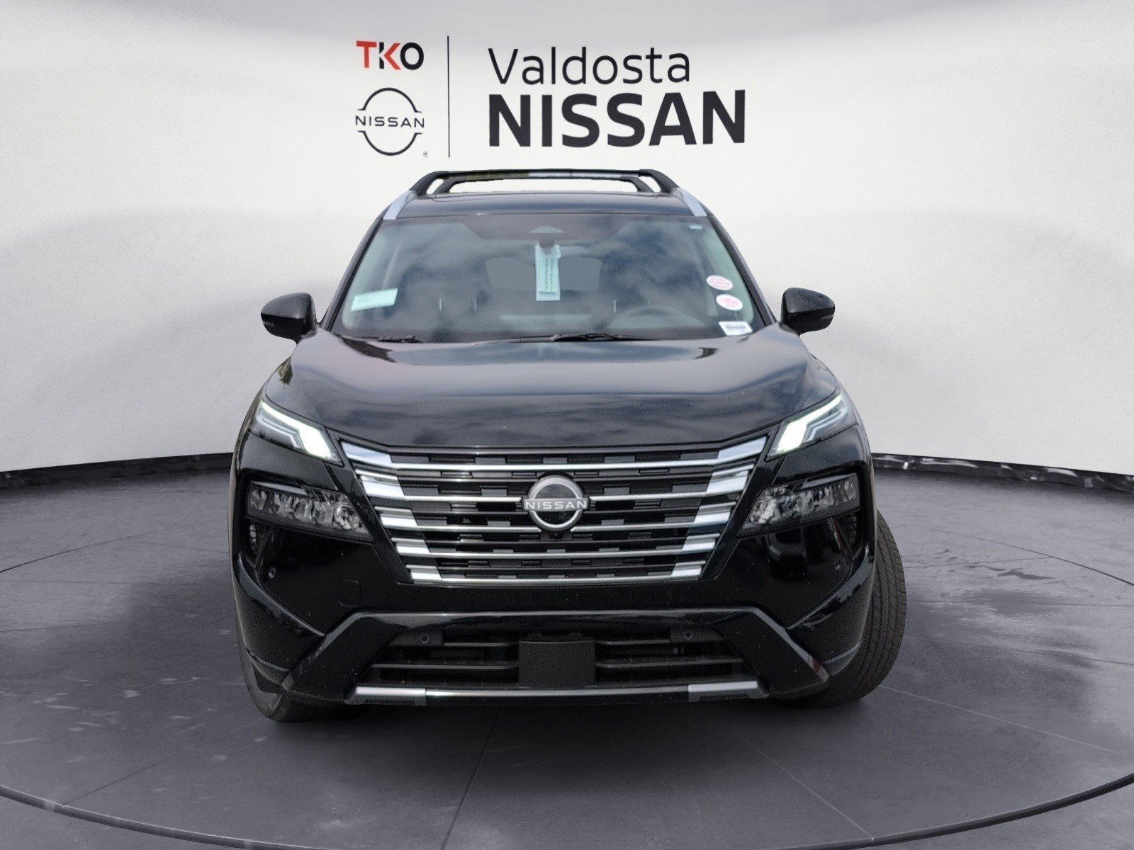 New 2026 Super Black Nissan Platinum image 12