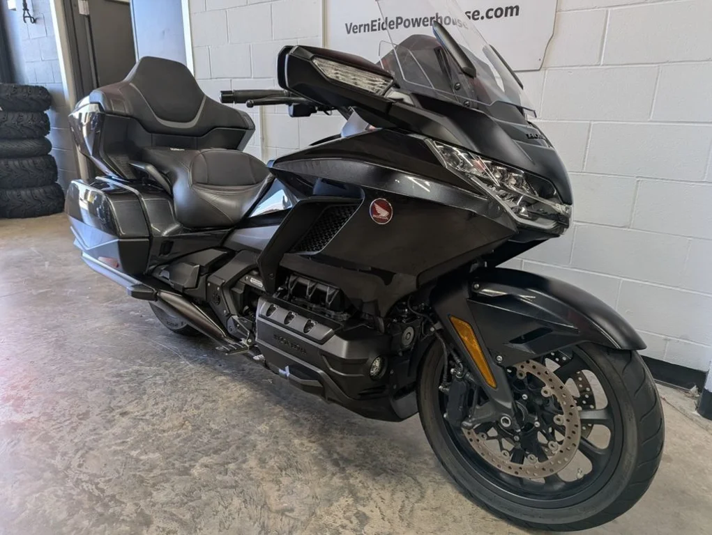 Certified Used 2021 BLACK Honda Powersports Tour Automatic DCT image 2