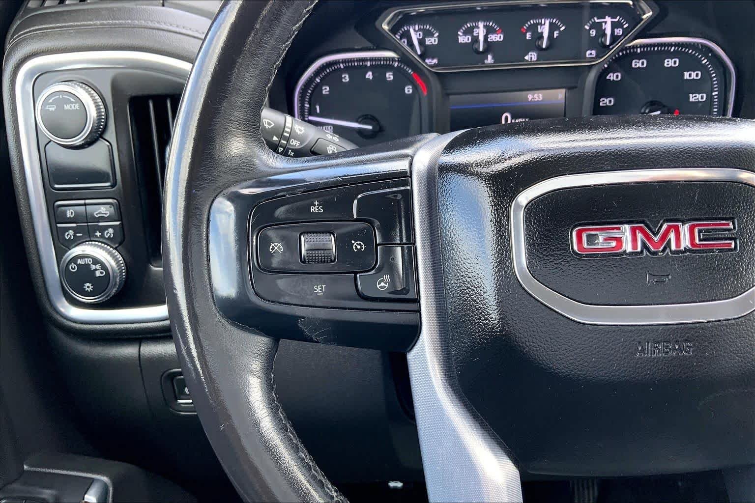 Used 2021 Pacific Blue Metallic GMC Elevation image 23