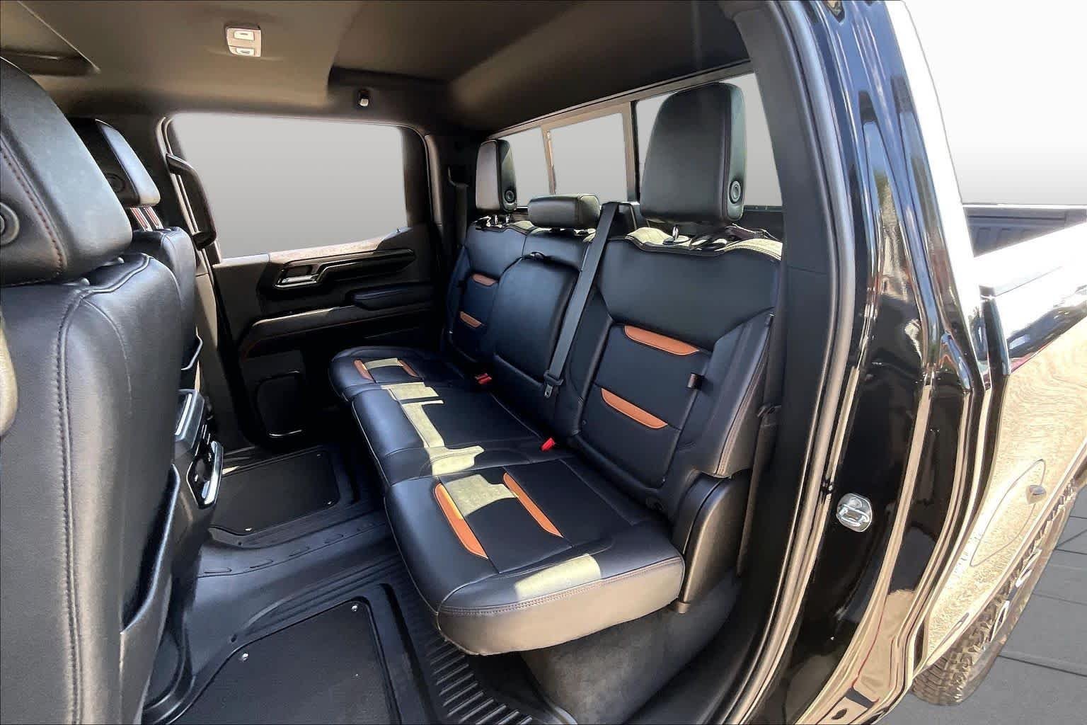 Used 2023 Onyx Black GMC AT4 image 20