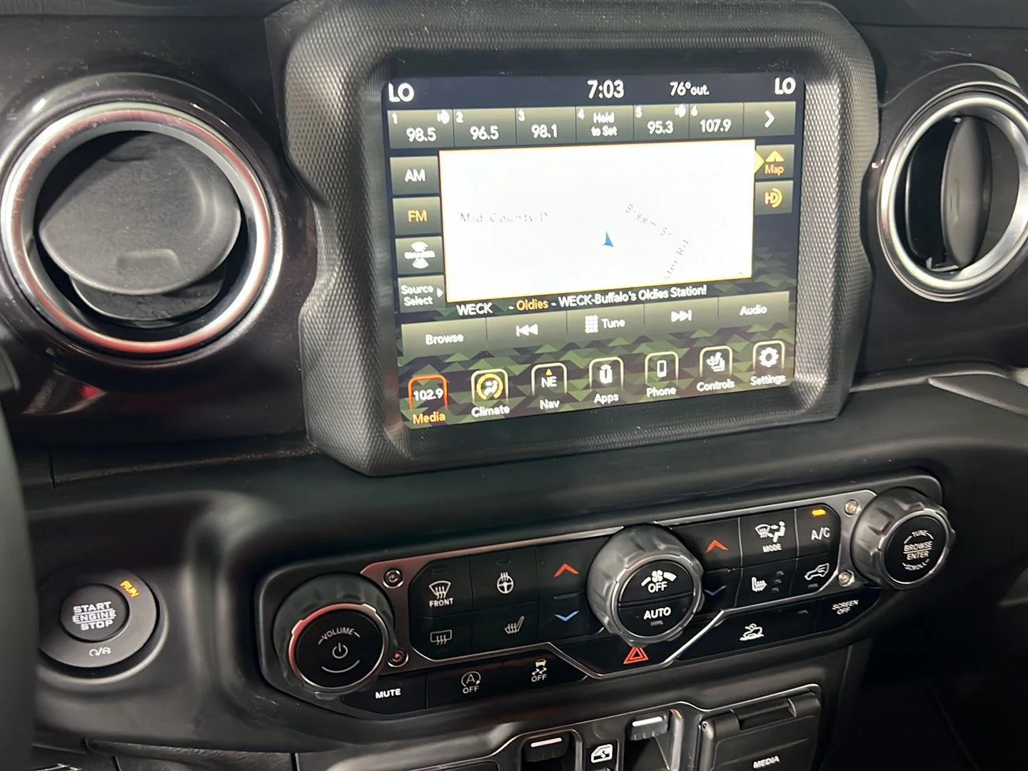 Used 2023 Sting-Gray Clearcoat Jeep Altitude image 16