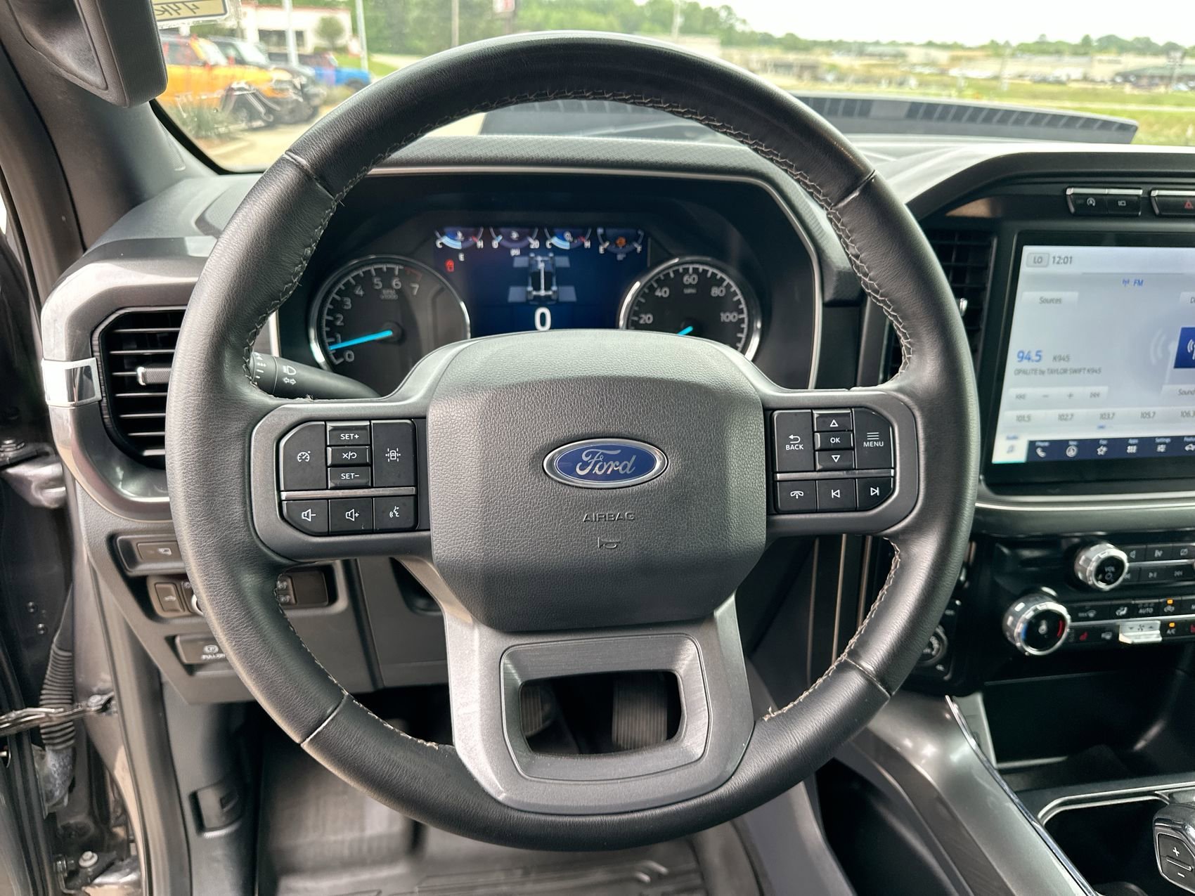 Used 2023 Gray Metallic Ford XLT image 14