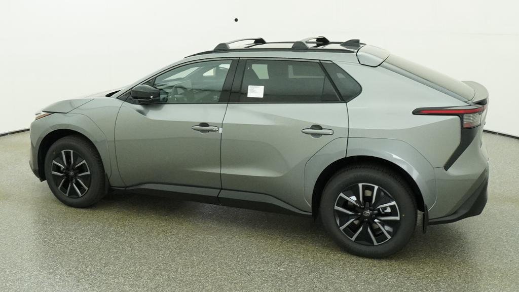 New 2026 Heavy Metal Toyota XLE image 3