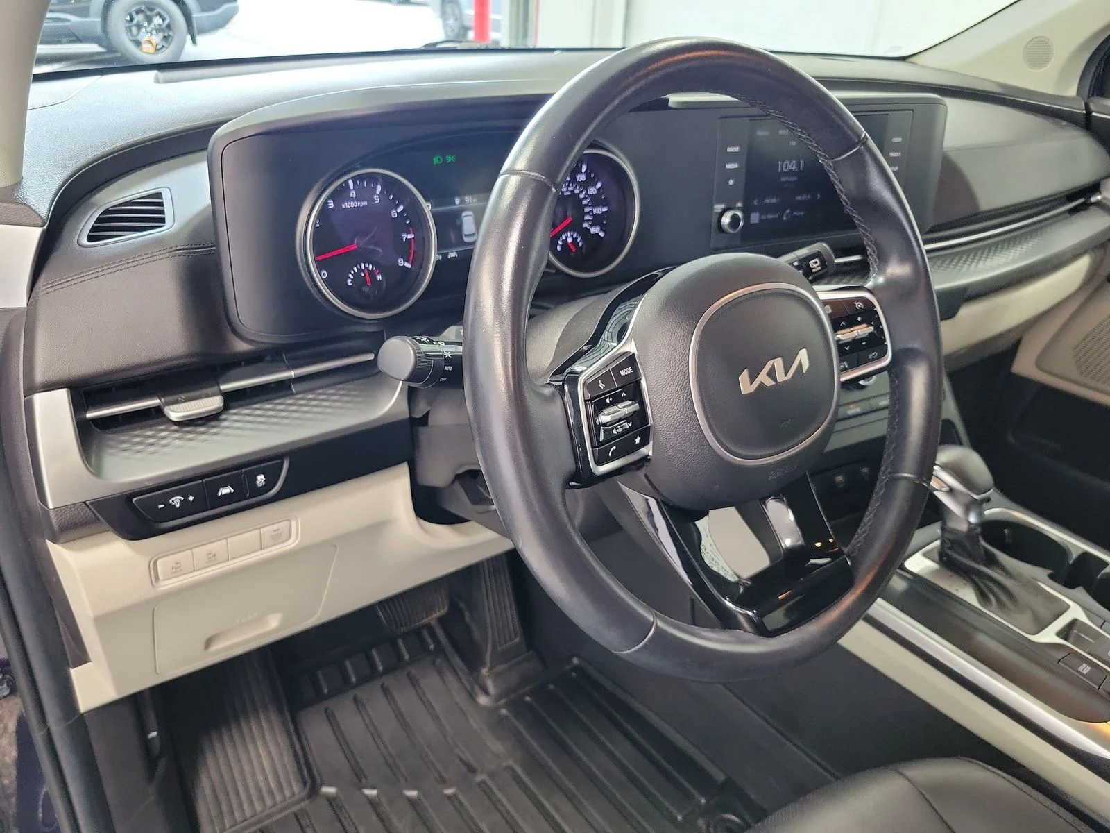 Certified Used 2022 Blue Kia LXS image 8