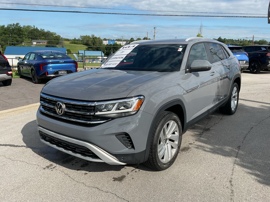 Used 2020 Gray Volkswagen 2.0T SE w/Technology image 4