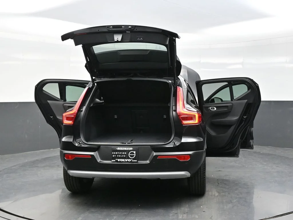 Certified Used 2025 Onyx Black Volvo Plus image 44