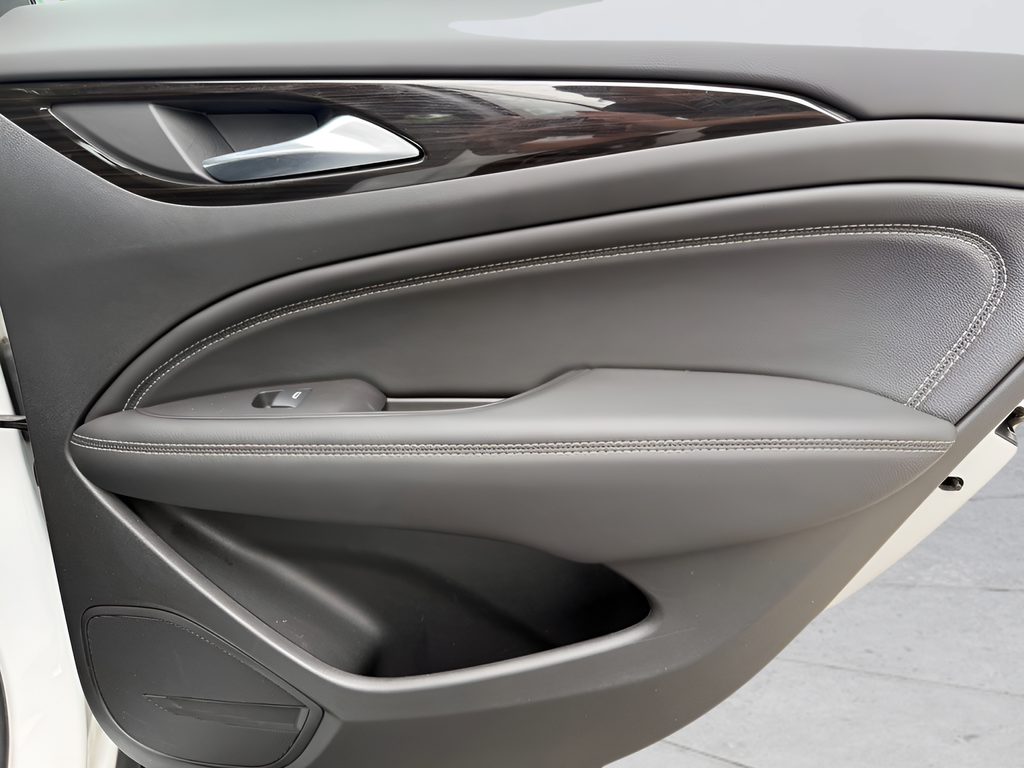 Used 2018 White Buick Essence image 26