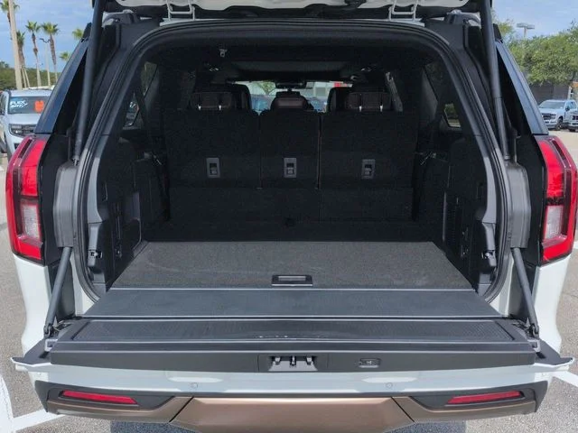 New 2027 Star White Metallic Tri-Coat Ford MAX King Ranch® image 13