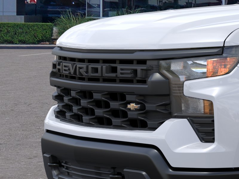 New 2026 Summit White Chevrolet WT image 13