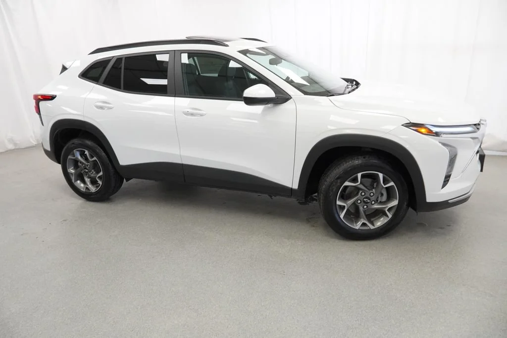 2026 Chevrolet Trax LT - Photo 2