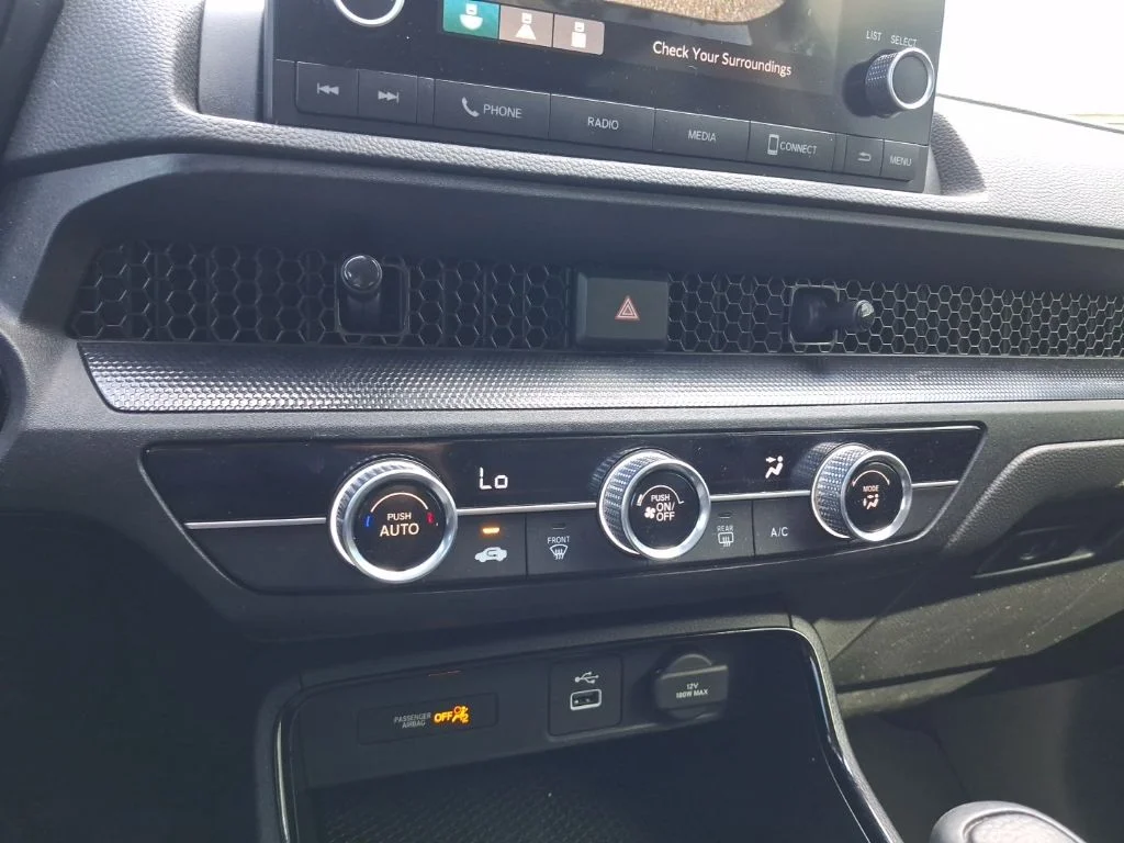 Used 2024  Honda LX image 25