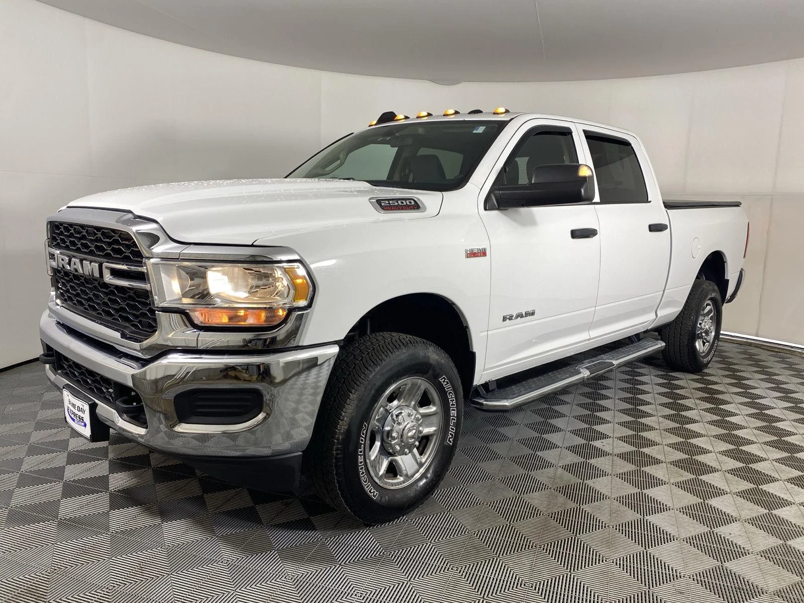 Used 2019 Bright White Clearcoat Ram Tradesman image 10