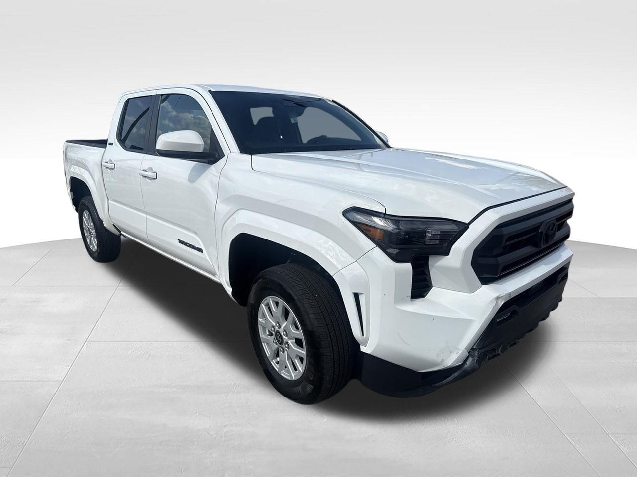 Certified Used 2025 White Toyota SR5 image 3