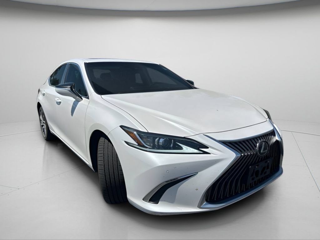 Used 2021 White Pearl Lexus 250 image 2