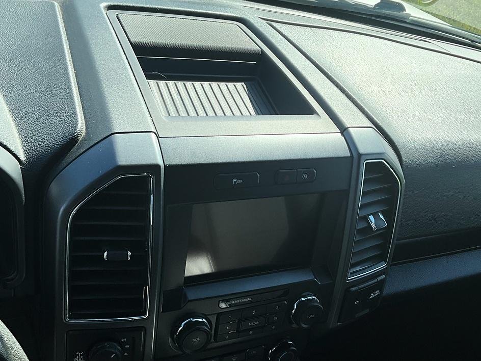 Used 2019 Silver Ford XLT image 30