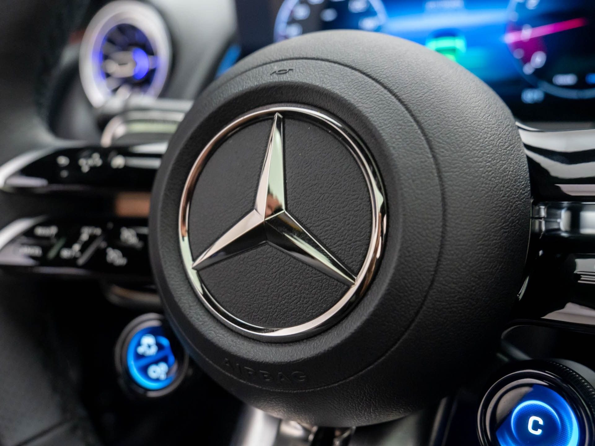 2026 Mercedes-Benz GLB AMG GLB 35 - Photo 27
